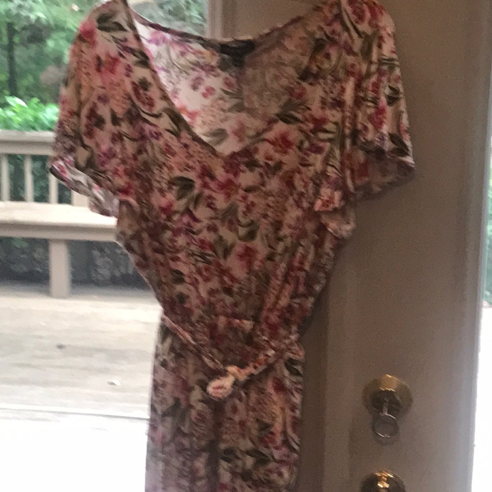 Lane Bryant belted floral short sleeve shirt